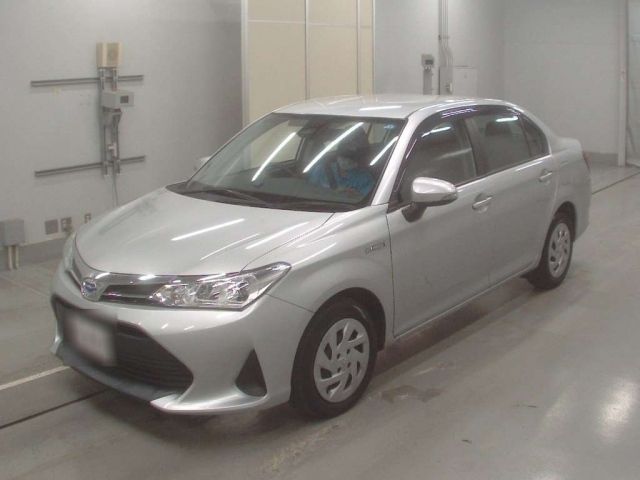 33006 Toyota Corolla axio NKE165 2018 г. (CAA Tokyo)